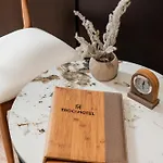 Отель Troci 5*