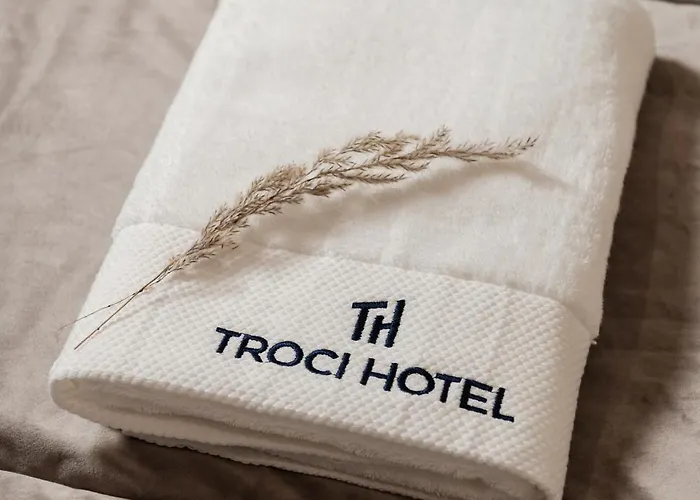 Hotel Troci Kamez
