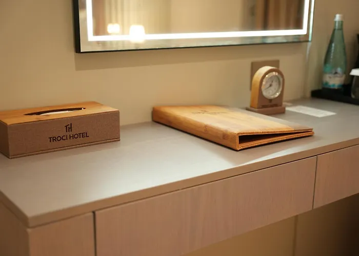 Отель Troci Kamez