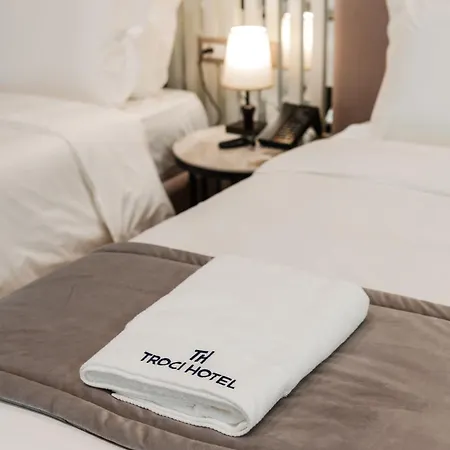 Otel Troci Kamez