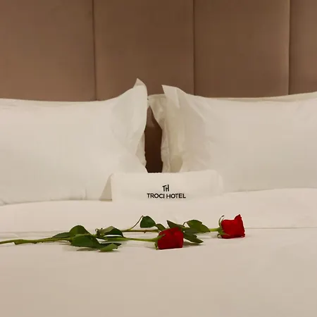 Troci Otel
