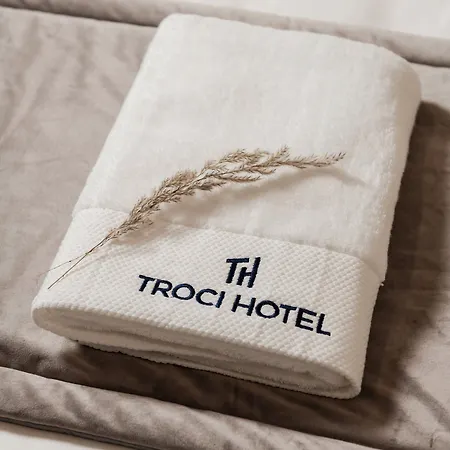 Troci Hotel 5*