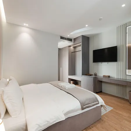 Hotel Troci